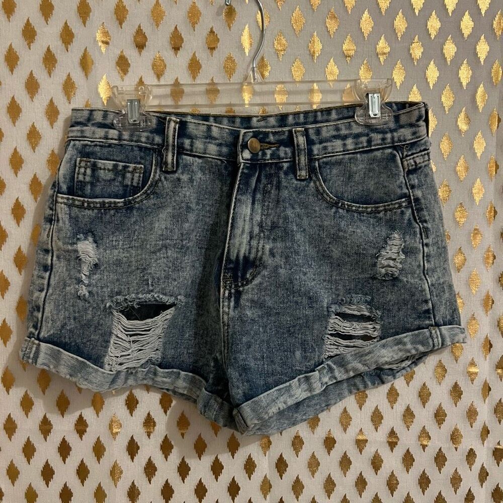 Acid wash distressed cheeky cowgirl shorts denim jean size M